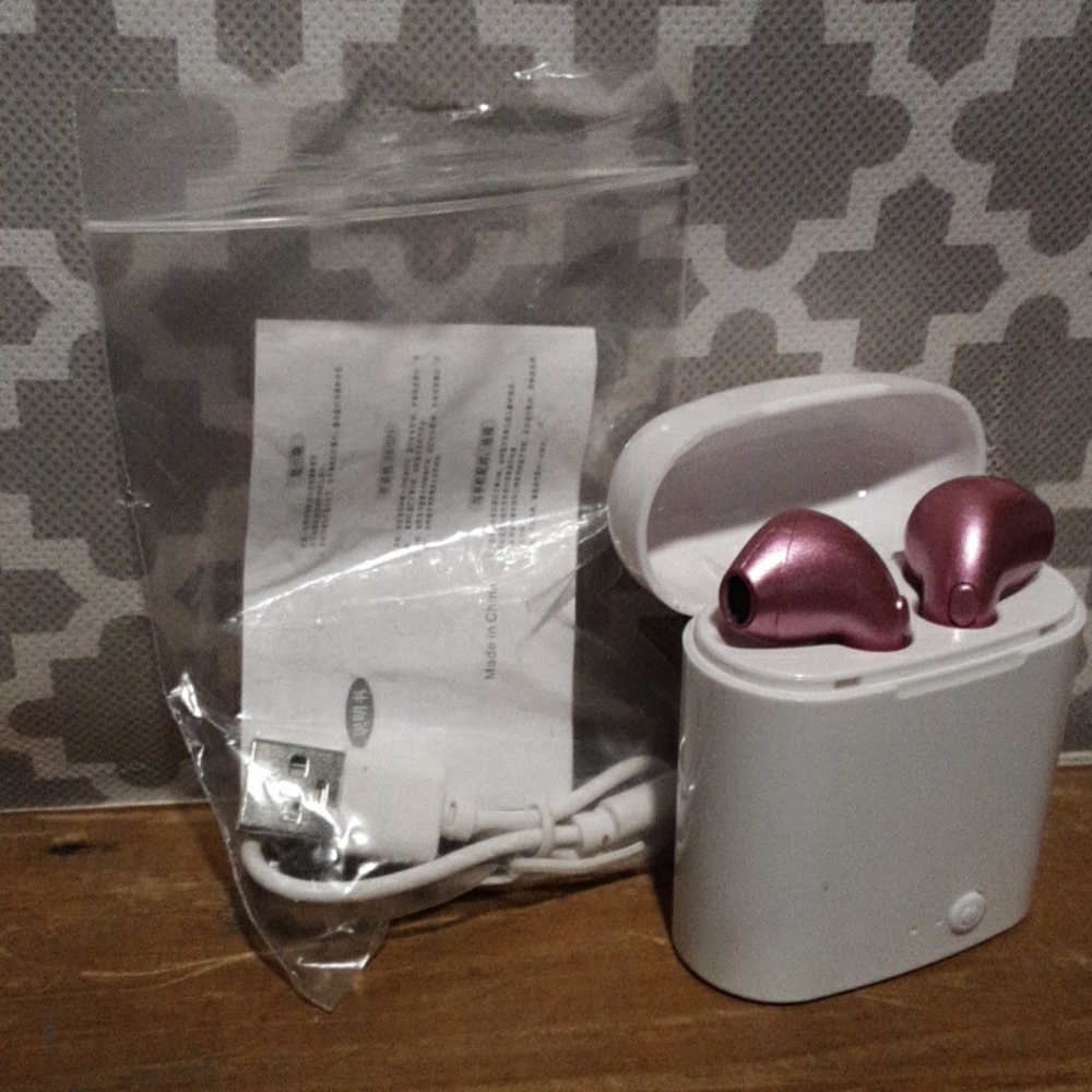 i7 TWS wireless earbuds